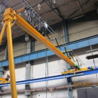 Semi-gantry crane 3200 kg