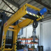 Attachment for forklift